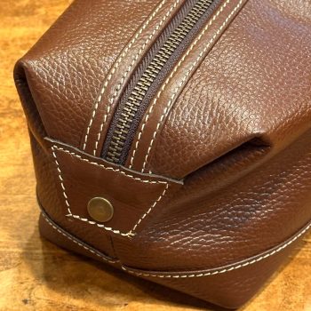 Leather wash bag - Brown
